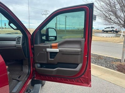 2019 Ford Super Duty F-350 DRW King Ranch 4WD Crew Cab 8' Box