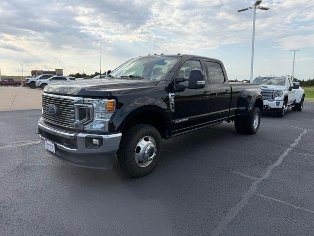 2022 Ford Super Duty F-350 DRW LARIAT 4WD Crew Cab 8' Box