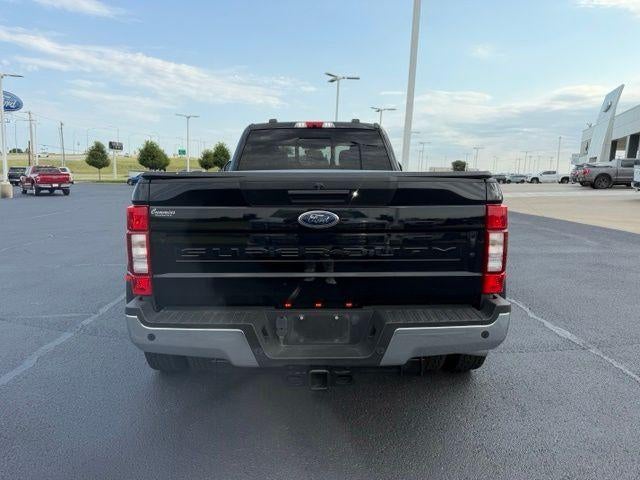 2022 Ford Super Duty F-350 DRW LARIAT 4WD Crew Cab 8' Box