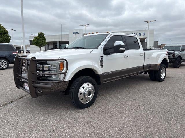 2017 Ford Super Duty F-450 DRW King Ranch 4WD Crew Cab 8' Box