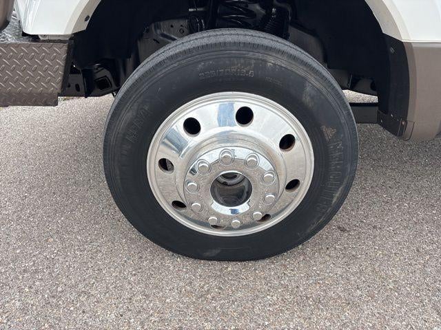 2017 Ford Super Duty F-450 DRW King Ranch 4WD Crew Cab 8' Box