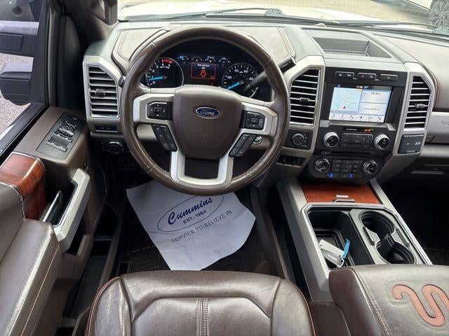 2017 Ford Super Duty F-450 DRW King Ranch 4WD Crew Cab 8' Box