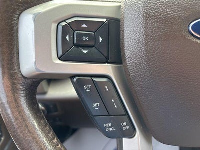 2017 Ford Super Duty F-450 DRW King Ranch 4WD Crew Cab 8' Box