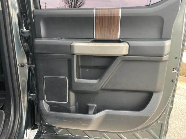 2015 Ford F-150 2WD SuperCrew 5-1/2 Ft Box Lariat