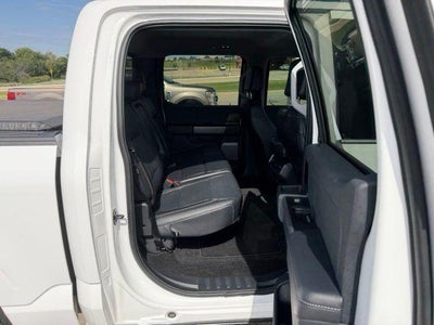 2022 Ford F-150 LARIAT 4WD SuperCrew 5.5' Box