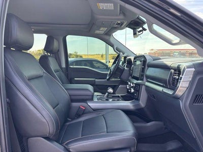 2022 Ford F-150 LARIAT 4WD SuperCrew 5.5' Box