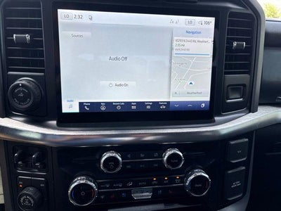 2022 Ford F-150 LARIAT 4WD SuperCrew 5.5' Box