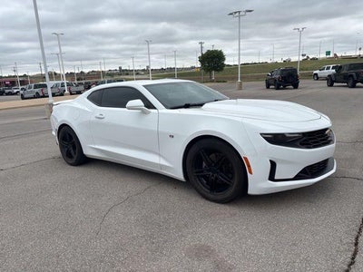 2019 Chevrolet Camaro 2dr Coupe 1LT