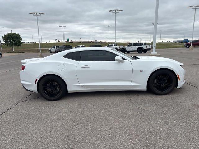 2019 Chevrolet Camaro 2dr Coupe 1LT