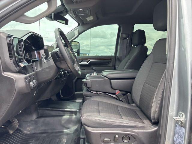 2024 Chevrolet Silverado 3500 HD Crew Cab Long Box 4-Wheel Drive LT