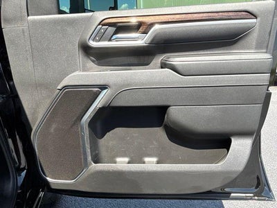2025 GMC Sierra 3500 HD CC 4WD Crew Cab 177" WB, 60" CA SLE
