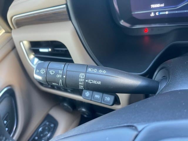 2024 Chevrolet Suburban 4WD Premier