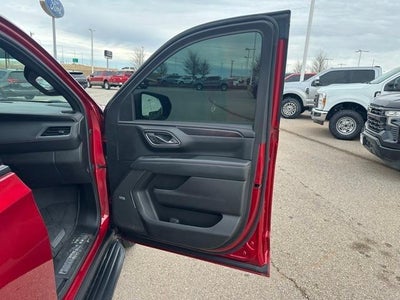 2023 Chevrolet Tahoe 4WD RST