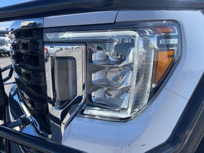 2022 GMC Sierra 2500 HD Regular Cab Long Box 4-Wheel Drive Pro