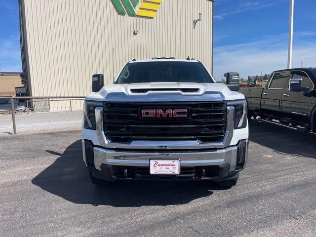2025 GMC Sierra 3500HD Regular Cab Long Box 4-Wheel Drive Pro