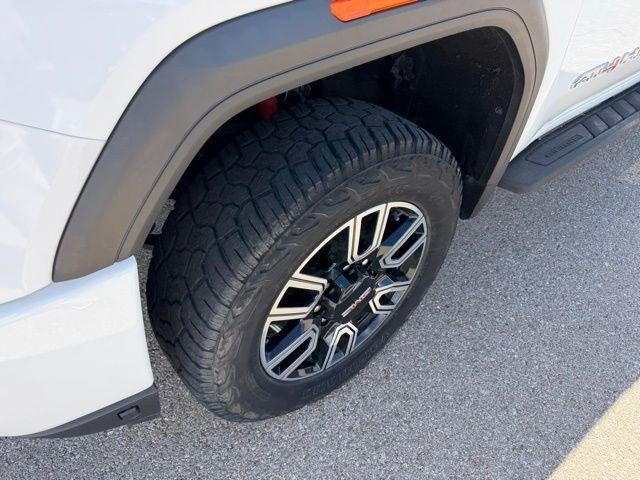 2022 GMC Sierra 2500 HD Crew Cab Standard Box 4-Wheel Drive AT4