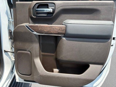 2022 GMC Sierra 2500 HD Crew Cab Standard Box 4-Wheel Drive Denali