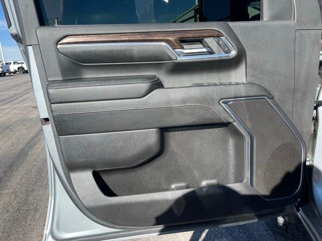 2024 GMC Sierra 3500HD Crew Cab Long Box 4-Wheel Drive SLE