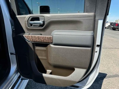 2020 GMC Sierra 3500HD Crew Cab Standard Box 4-Wheel Drive Denali