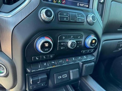 2020 GMC Sierra 3500HD Crew Cab Standard Box 4-Wheel Drive Denali