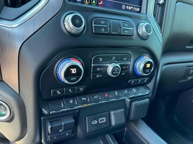 2020 GMC Sierra 3500HD Crew Cab Standard Box 4-Wheel Drive Denali