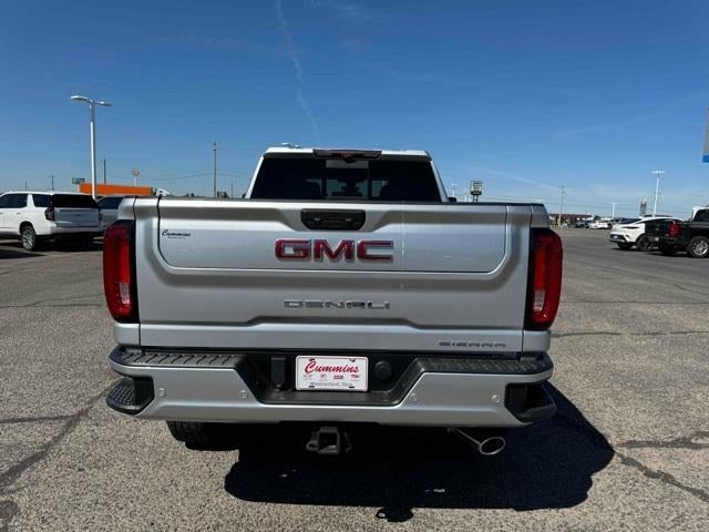 2020 GMC Sierra 3500HD Crew Cab Standard Box 4-Wheel Drive Denali