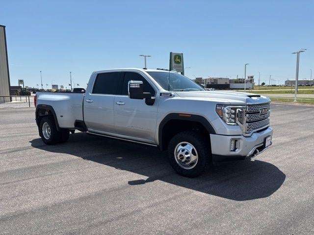 2022 GMC Sierra 3500HD Crew Cab Long Box 4-Wheel Drive Denali
