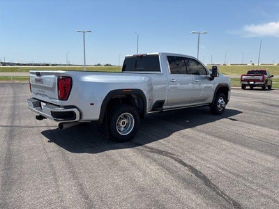 2022 GMC Sierra 3500HD Crew Cab Long Box 4-Wheel Drive Denali