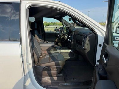 2020 GMC Sierra 3500HD Crew Cab Long Box 4-Wheel Drive Denali