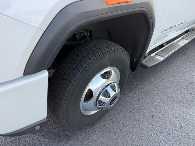 2020 GMC Sierra 3500HD Crew Cab Long Box 4-Wheel Drive Denali