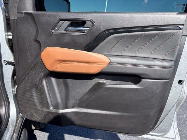 2025 GMC Canyon Crew Cab Short Box 4-Wheel Drive AT4