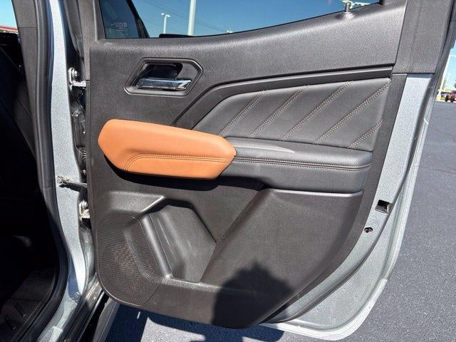 2025 GMC Canyon Crew Cab Short Box 4-Wheel Drive AT4