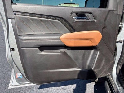 2025 GMC Canyon Crew Cab Short Box 4-Wheel Drive AT4