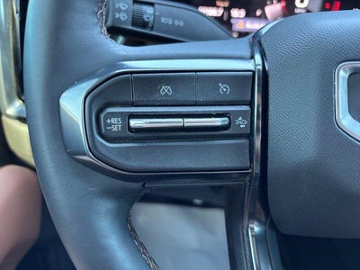2025 GMC Canyon Crew Cab Short Box 4-Wheel Drive AT4