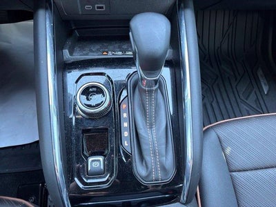 2025 GMC Canyon Crew Cab Short Box 4-Wheel Drive AT4
