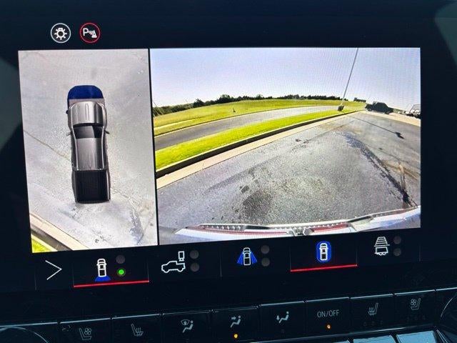 2025 GMC Canyon Crew Cab Short Box 4-Wheel Drive AT4
