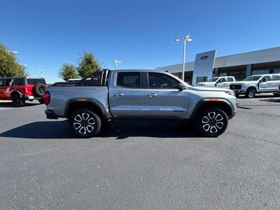 2025 GMC Canyon Crew Cab Short Box 4-Wheel Drive AT4