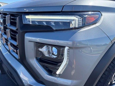 2025 GMC Canyon Crew Cab Short Box 4-Wheel Drive AT4