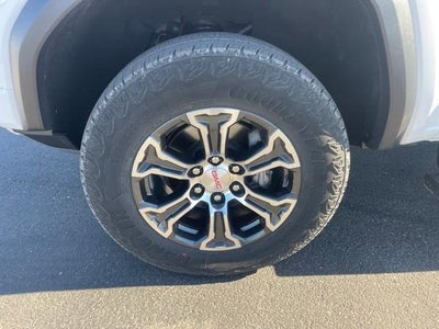 2024 GMC Canyon Crew Cab Short Box 4-Wheel Drive AT4