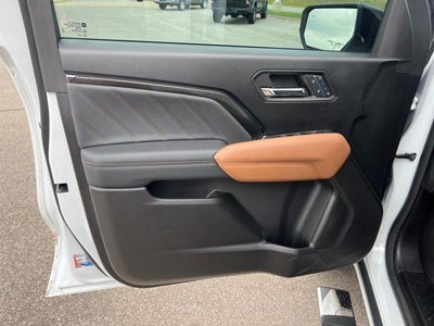 2024 GMC Canyon Crew Cab Short Box 4-Wheel Drive AT4