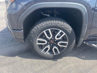 2022 GMC Sierra 1500 Crew Cab Short Box 4-Wheel Drive AT4