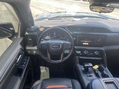 2022 GMC Sierra 1500 Crew Cab Short Box 4-Wheel Drive AT4