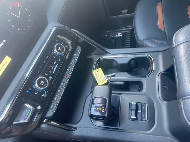 2022 GMC Sierra 1500 Crew Cab Short Box 4-Wheel Drive AT4