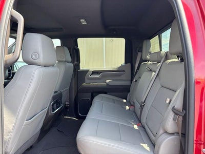 2022 GMC Sierra 1500 Crew Cab Short Box 4-Wheel Drive SLT