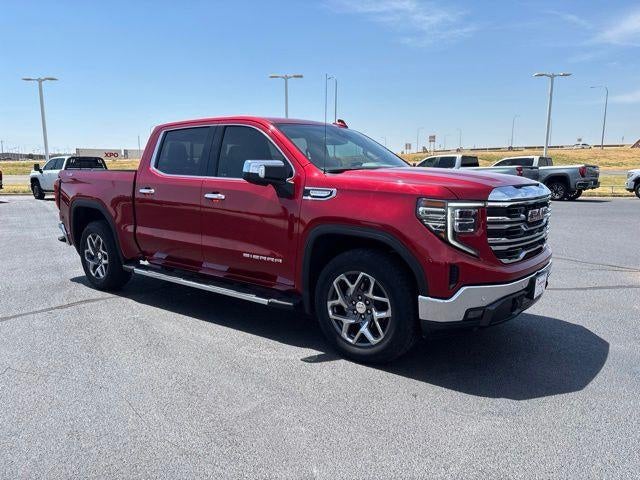2022 GMC Sierra 1500 Crew Cab Short Box 4-Wheel Drive SLT