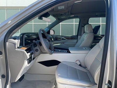 2024 Cadillac Escalade ESV 4WD Premium Luxury Platinum