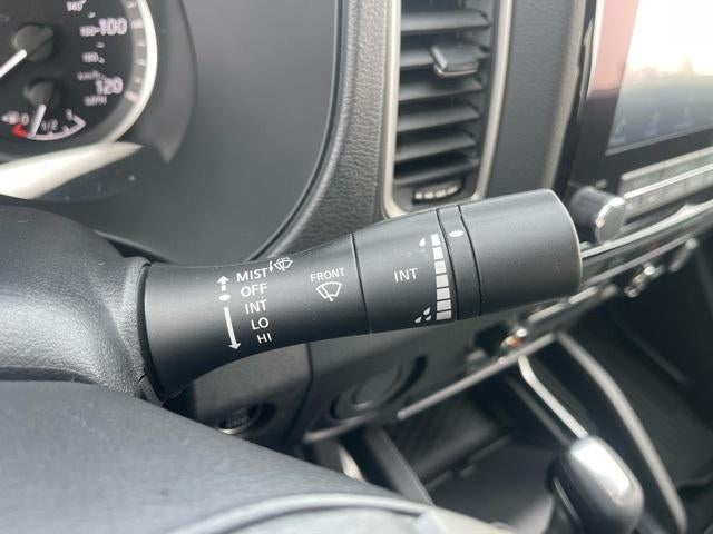 2024 Nissan Frontier Crew Cab 4x2 SV