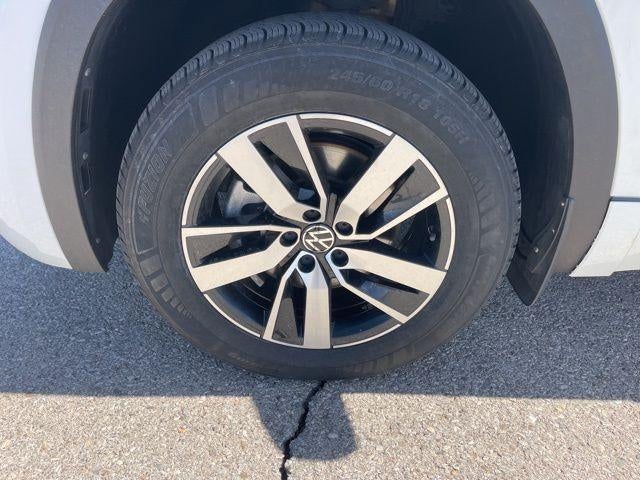 2022 Volkswagen Atlas Cross Sport 2.0T SEL R-Line Black 4MOTION