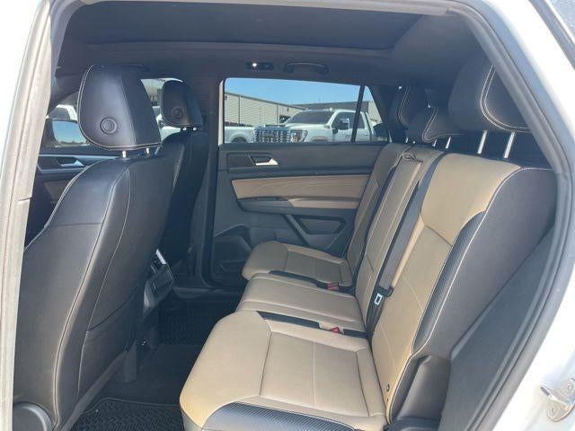 2022 Volkswagen Atlas Cross Sport 2.0T SEL R-Line Black 4MOTION