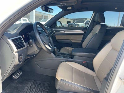 2022 Volkswagen Atlas Cross Sport 2.0T SEL R-Line Black 4MOTION